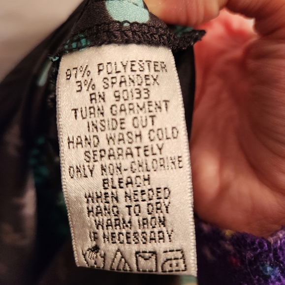 Bob Mackie Clover Blouse - Picture 5 of 5